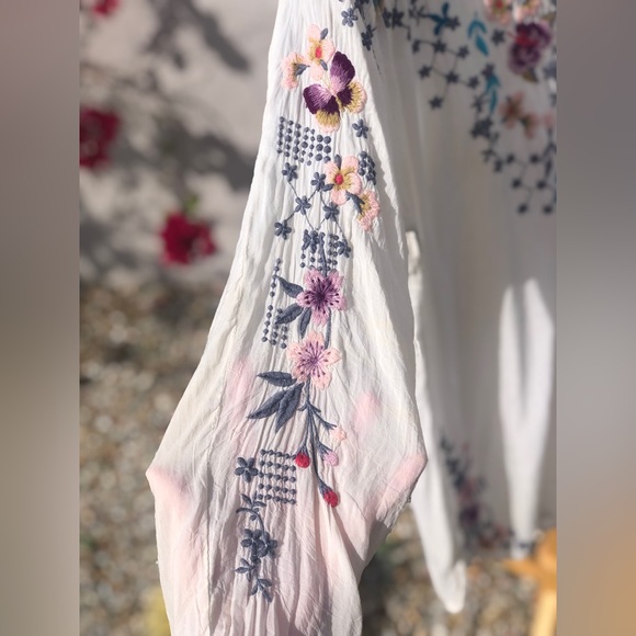 Johnny was Long sleeve sheer embroidered Johnny Was boho western tunic - Picture 12 of 13